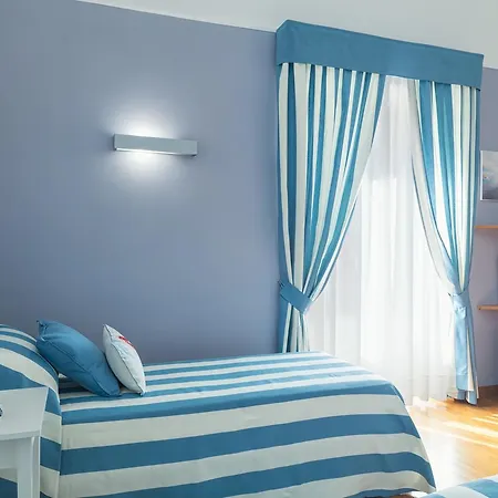 לינה וארוחת בוקר Casa D'amare נאפולי